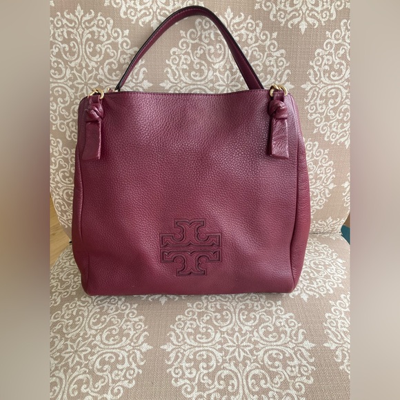 Tory Burch Handbags - Plum Tory Burch pocketbook!